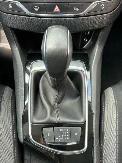 Peugeot 308 5p GT Line 1.2 PureTech 130 S&S EAT6
