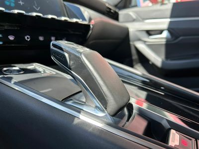 Peugeot 508 5P Allure HYBRID 225 e-EAT8