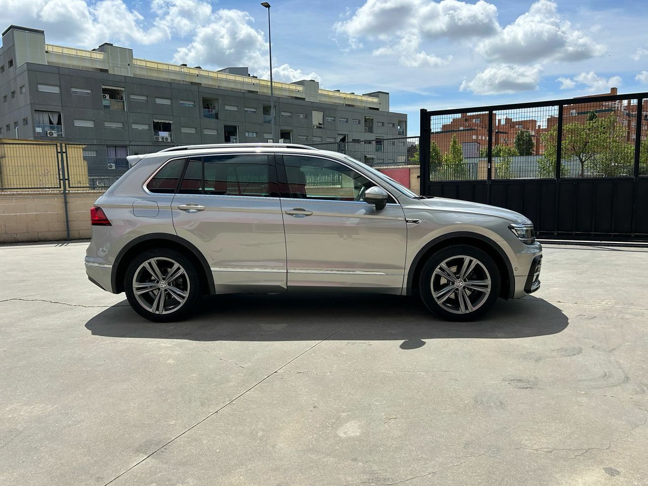 Volkswagen Tiguan Sport 1.5 TSI 110kW (150CV) DSG - Foto 2