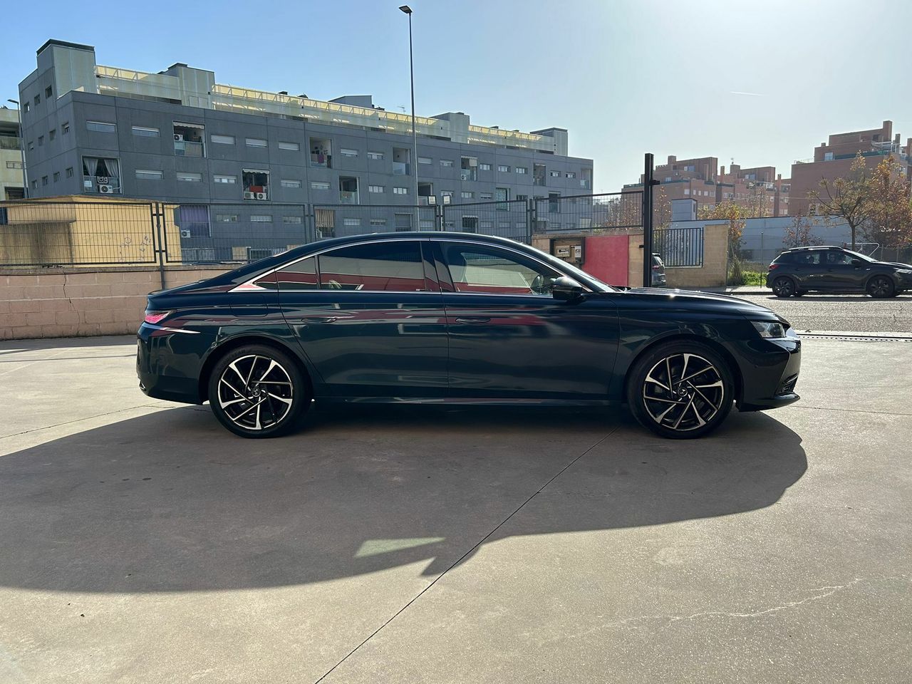 DS DS 9 E-TENSE 225 RIVOLI + - Foto 2