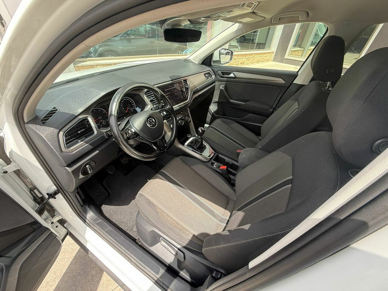 Volkswagen T-Roc Advance R-Line 1.0 TSI 81kW (110CV) - Foto 2