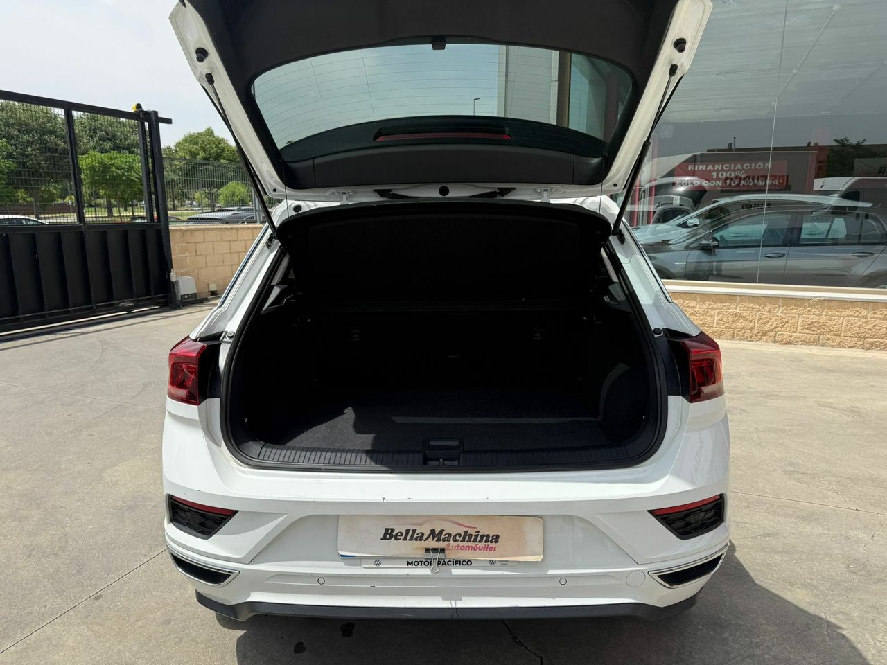 Volkswagen T-Roc Advance R-Line 1.0 TSI 81kW (110CV) - Foto 2