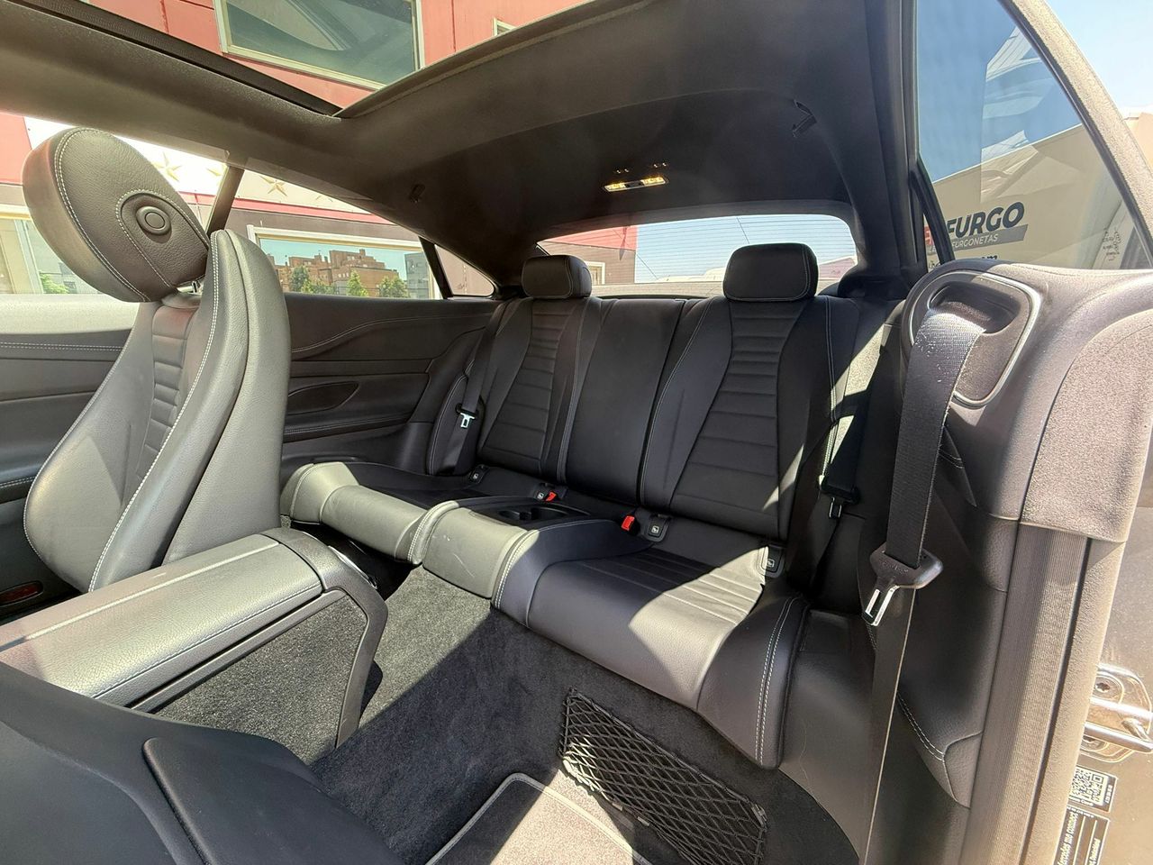 Mercedes Clase E Coupé E 220 d - Foto 2