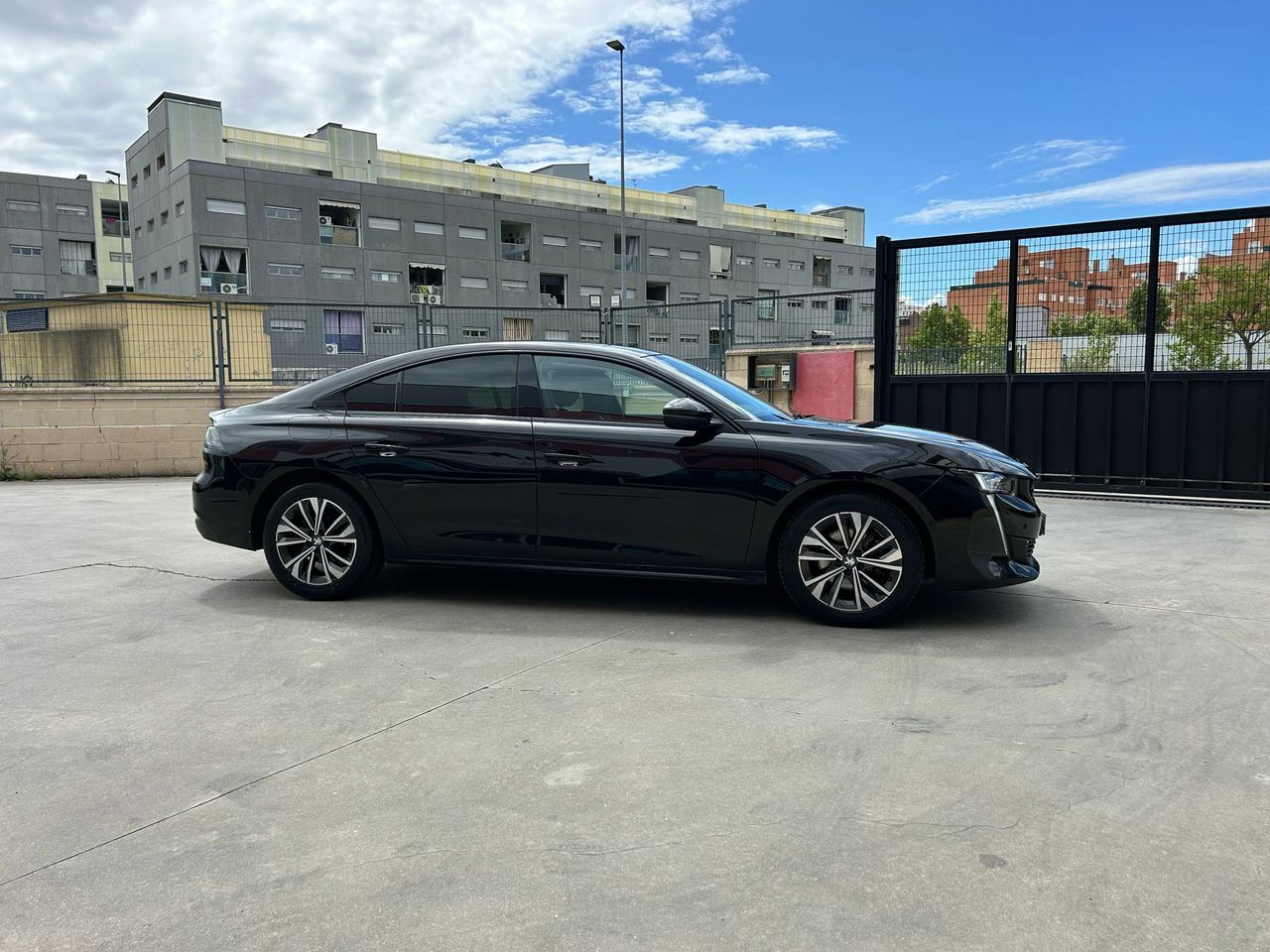 Peugeot 508 5P Allure Pack BlueHDi 130 S&S EAT8 - Foto 2