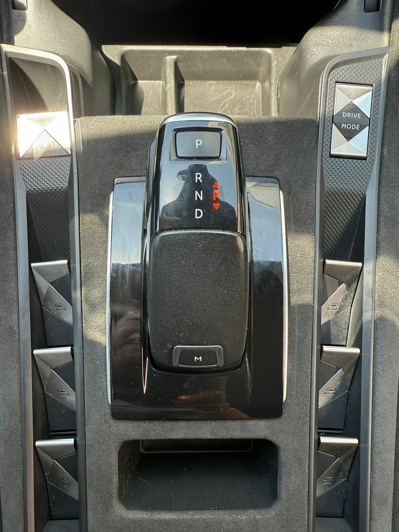 DS DS 7 BlueHDi 132kW (180CV) Auto. PERF.LINE - Foto 2