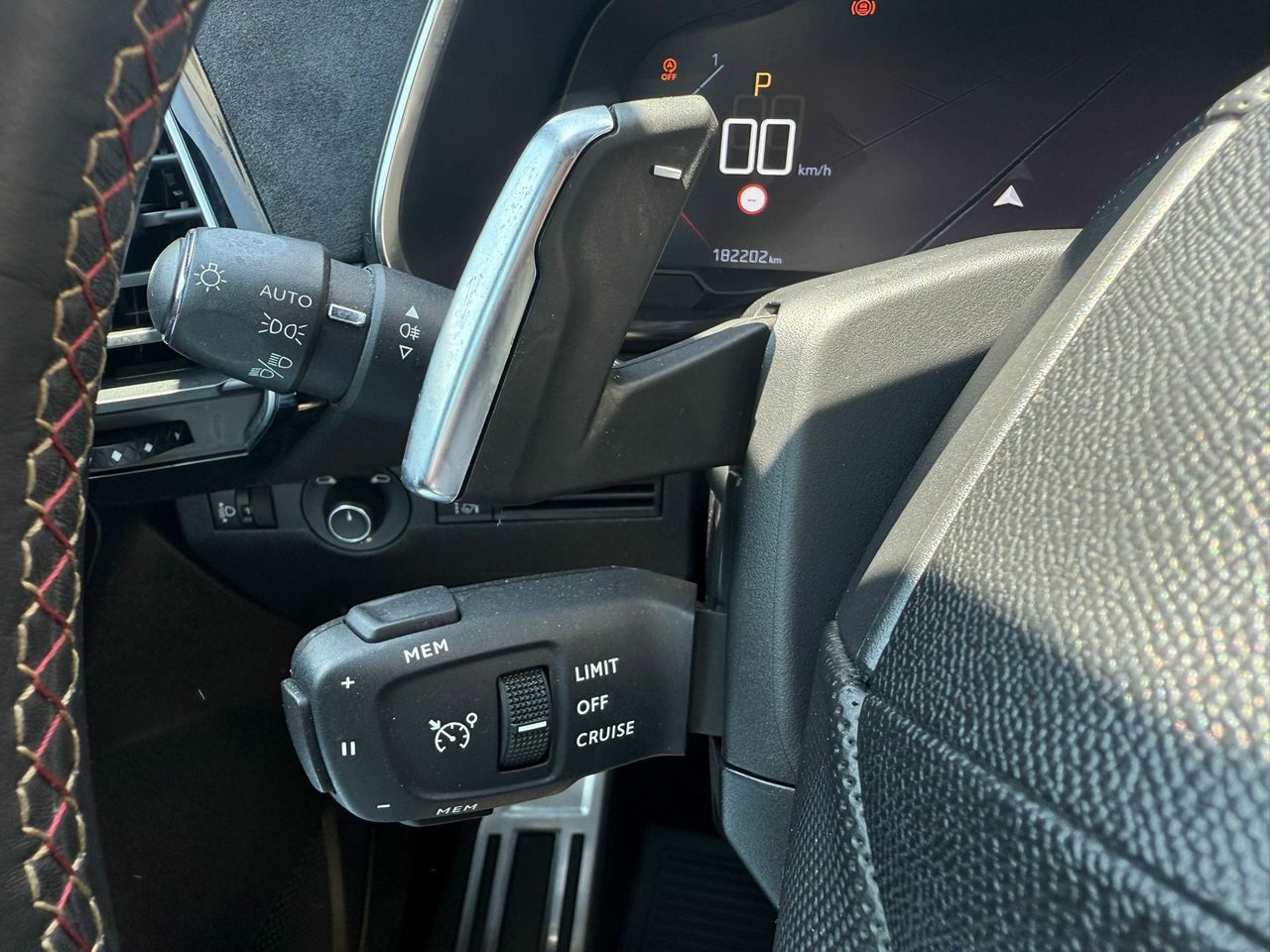 DS DS 7 BlueHDi 132kW (180CV) Auto. PERF.LINE - Foto 2