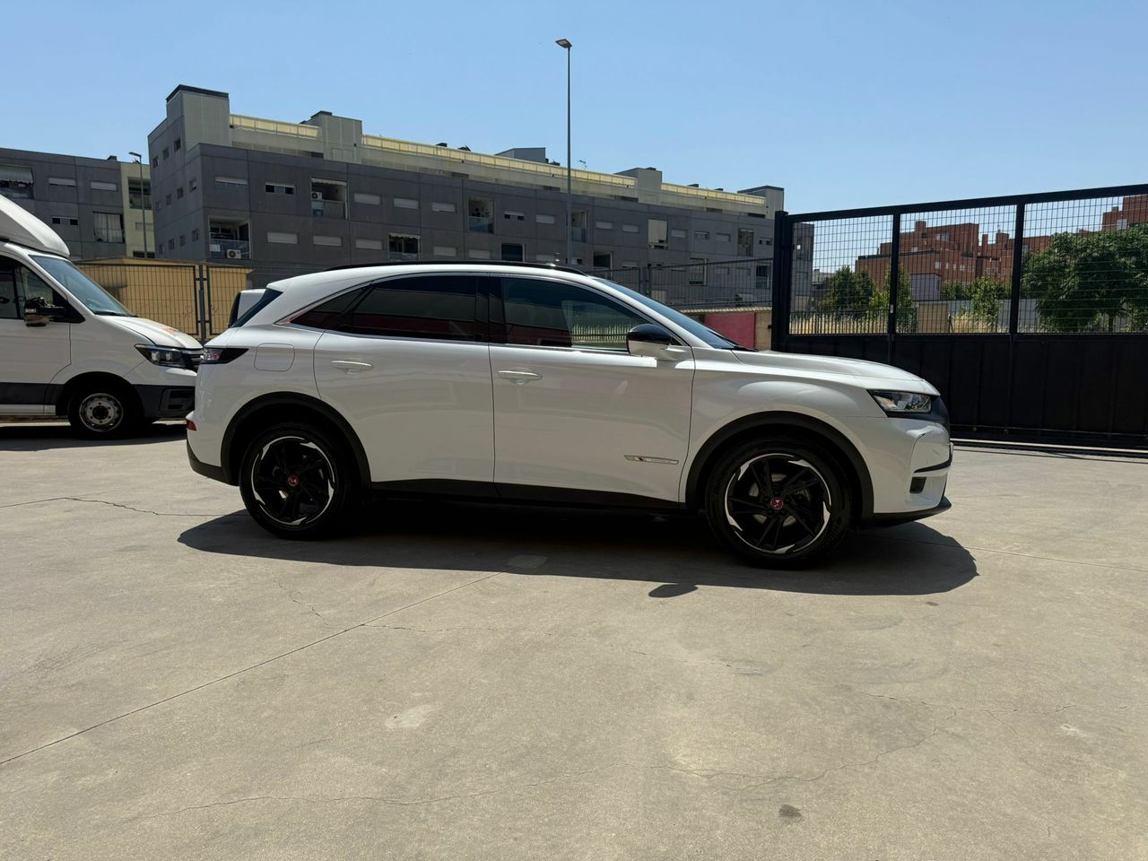 DS DS 7 BlueHDi 132kW (180CV) Auto. PERF.LINE - Foto 2