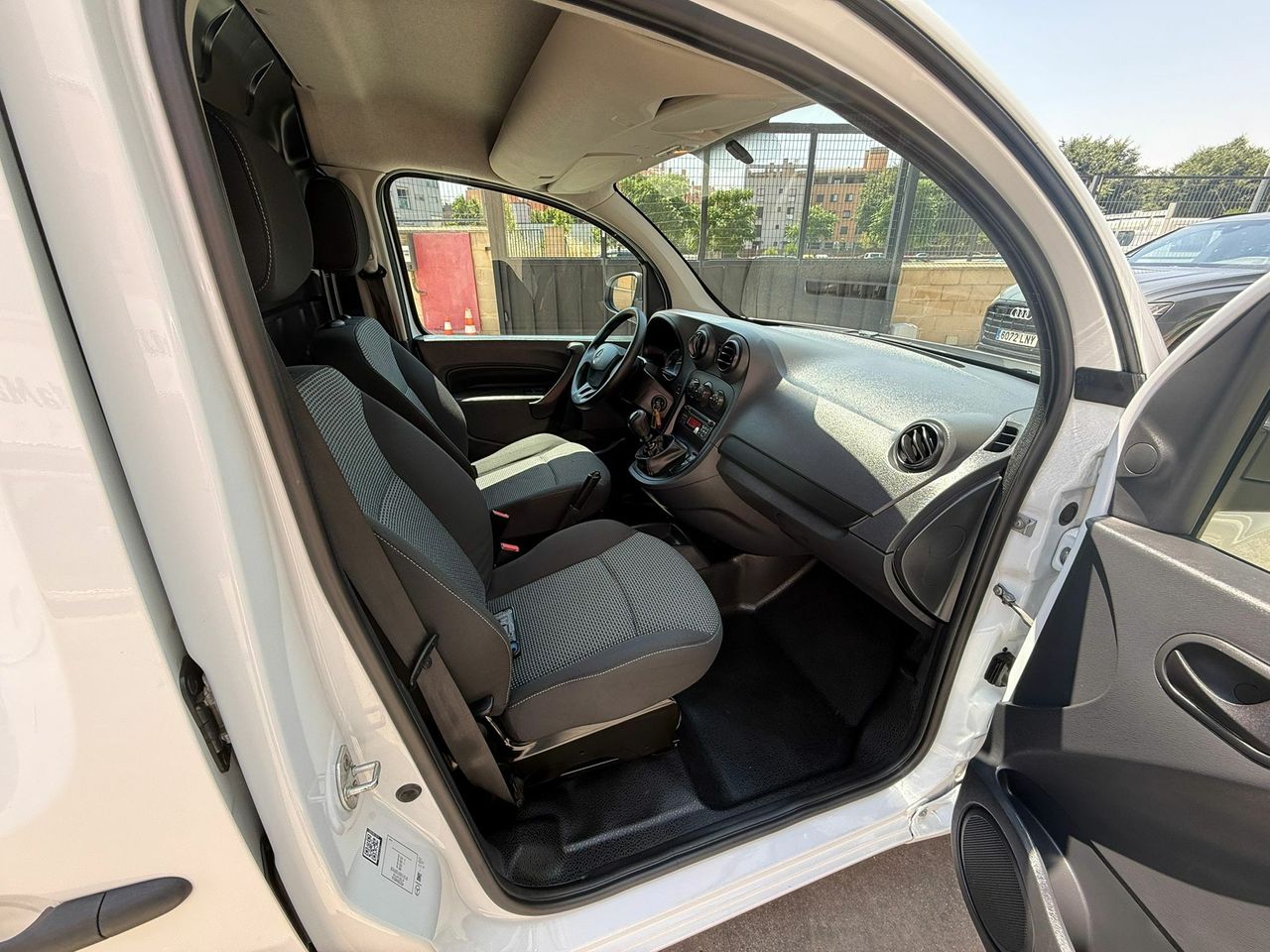 Mercedes Citan  109 CDI FURGON LARGO  - Foto 2