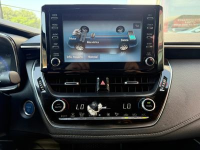 Toyota Corolla 1.8 125H STYLE E-CVT
