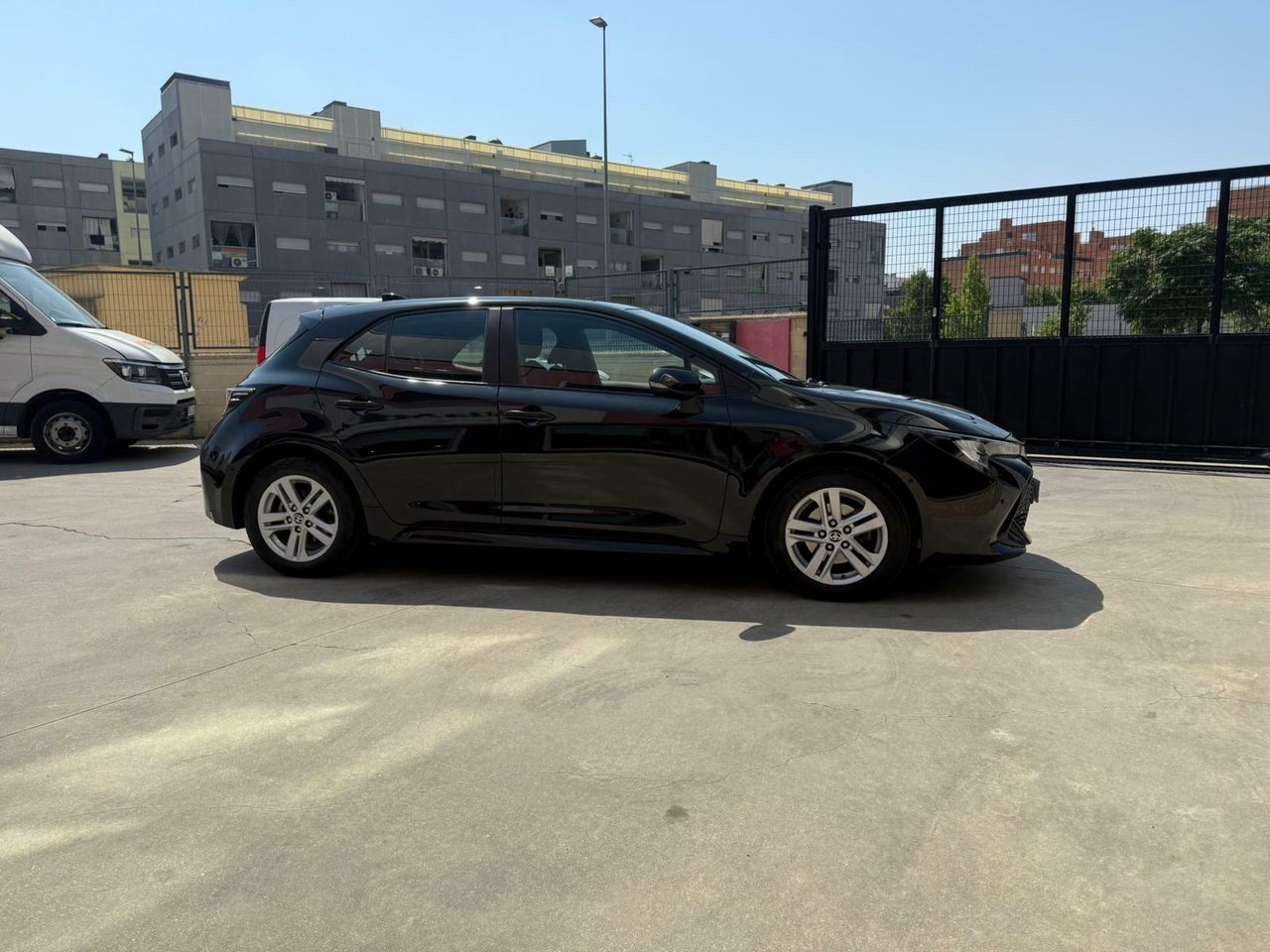 Toyota Corolla 1.8 125H STYLE E-CVT - Foto 2