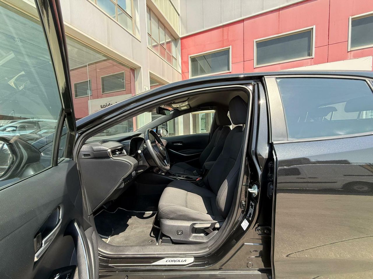 Toyota Corolla 1.8 125H STYLE E-CVT - Foto 2