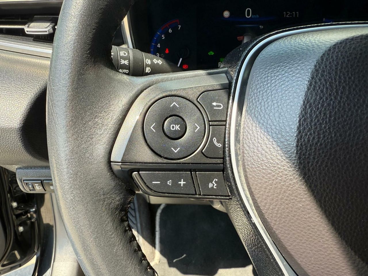 Toyota Corolla 1.8 125H STYLE E-CVT - Foto 2