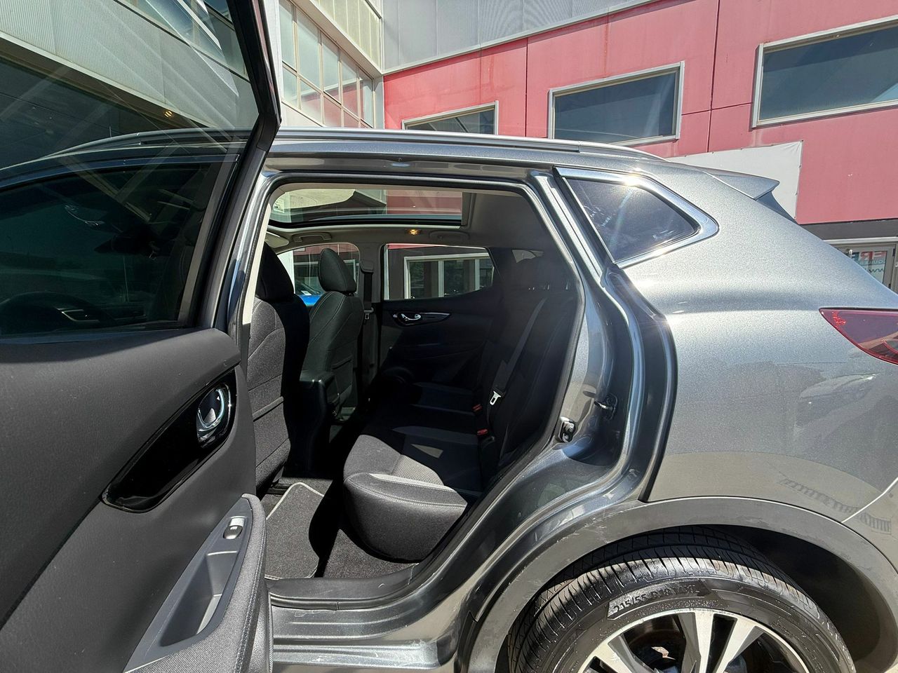 Nissan Qashqai DIG-T 103 kW (140 CV) E6D N-CONNECTA - Foto 2