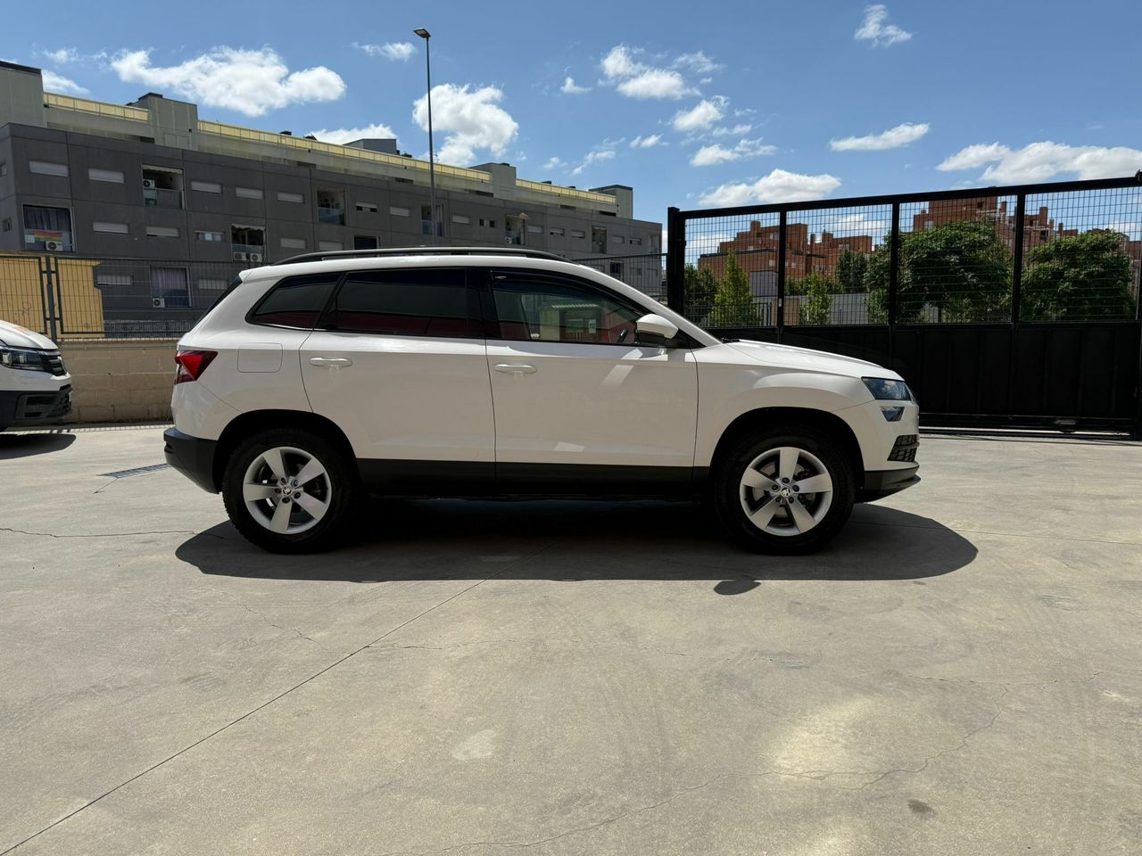 Skoda Karoq 2.0 TDI 110kW (150CV) DSG 4X4 Ambition - Foto 2
