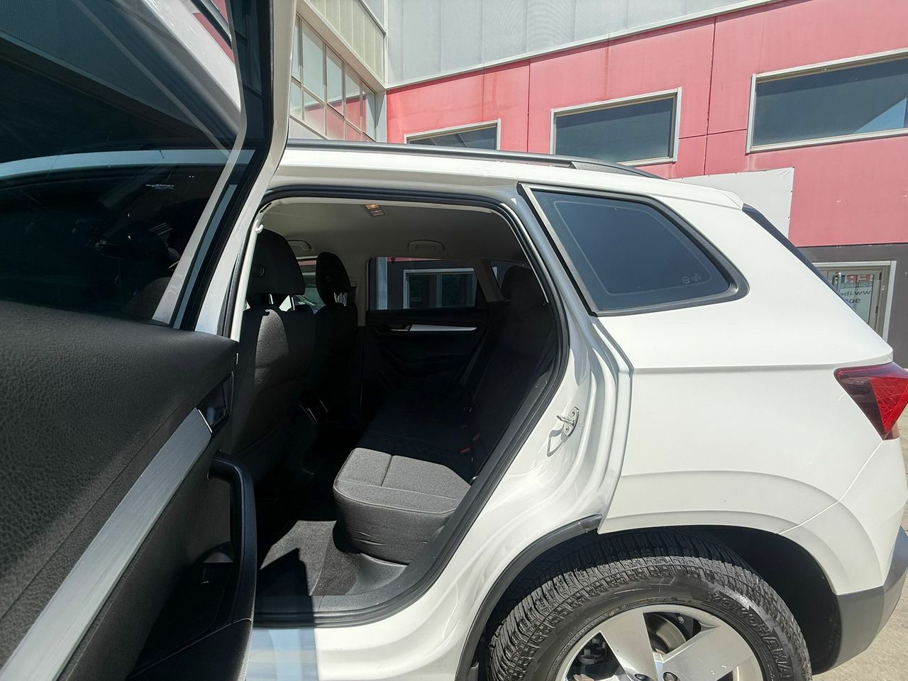Skoda Karoq 2.0 TDI 110kW (150CV) DSG 4X4 Ambition - Foto 2