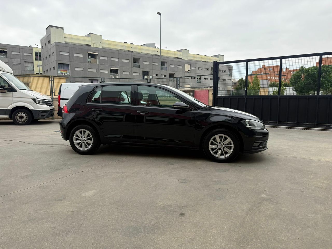 Volkswagen Golf Last Edition 1.6 TDI 85kW (115CV) - Foto 2