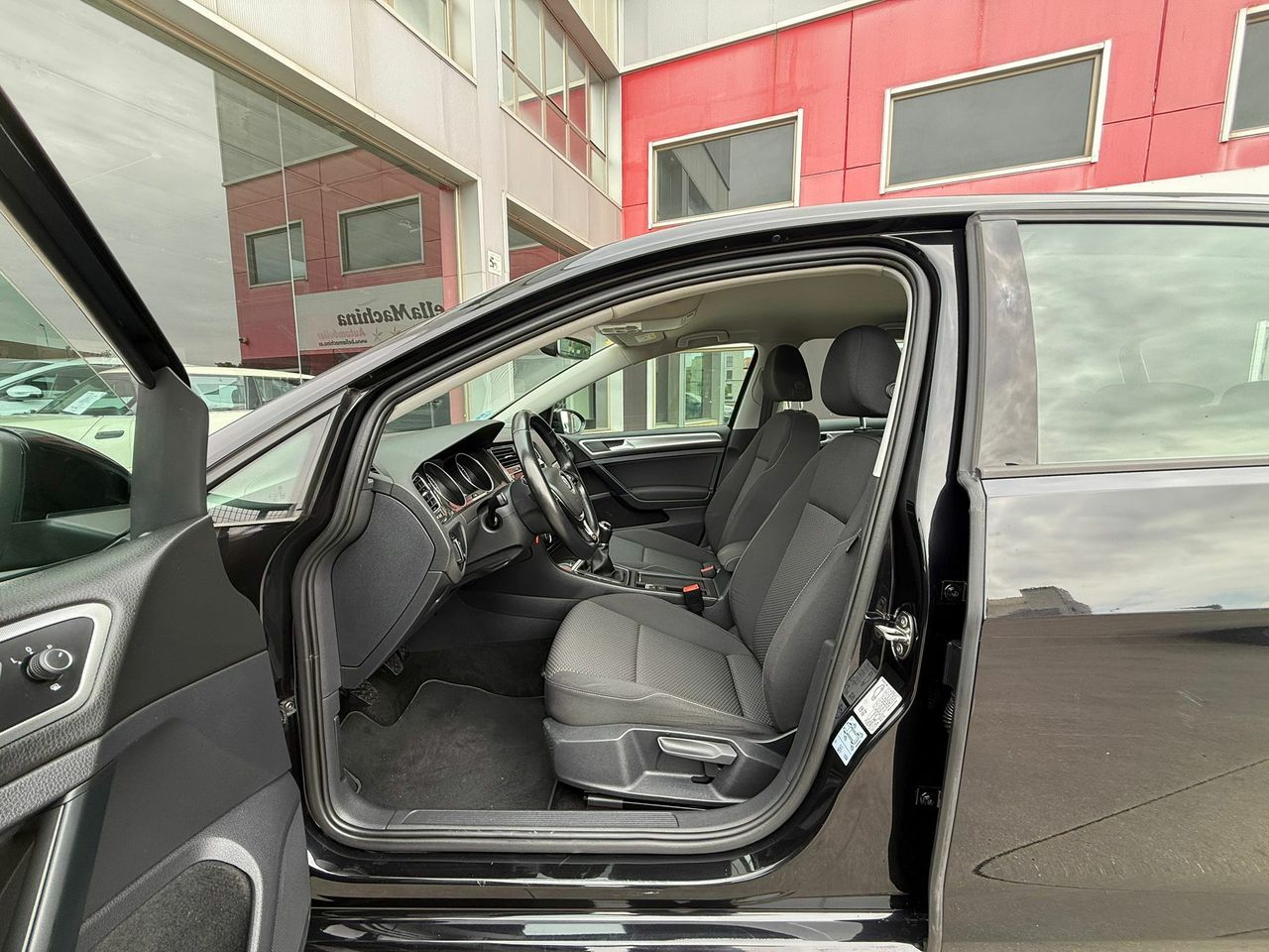 Volkswagen Golf Last Edition 1.6 TDI 85kW (115CV) - Foto 2