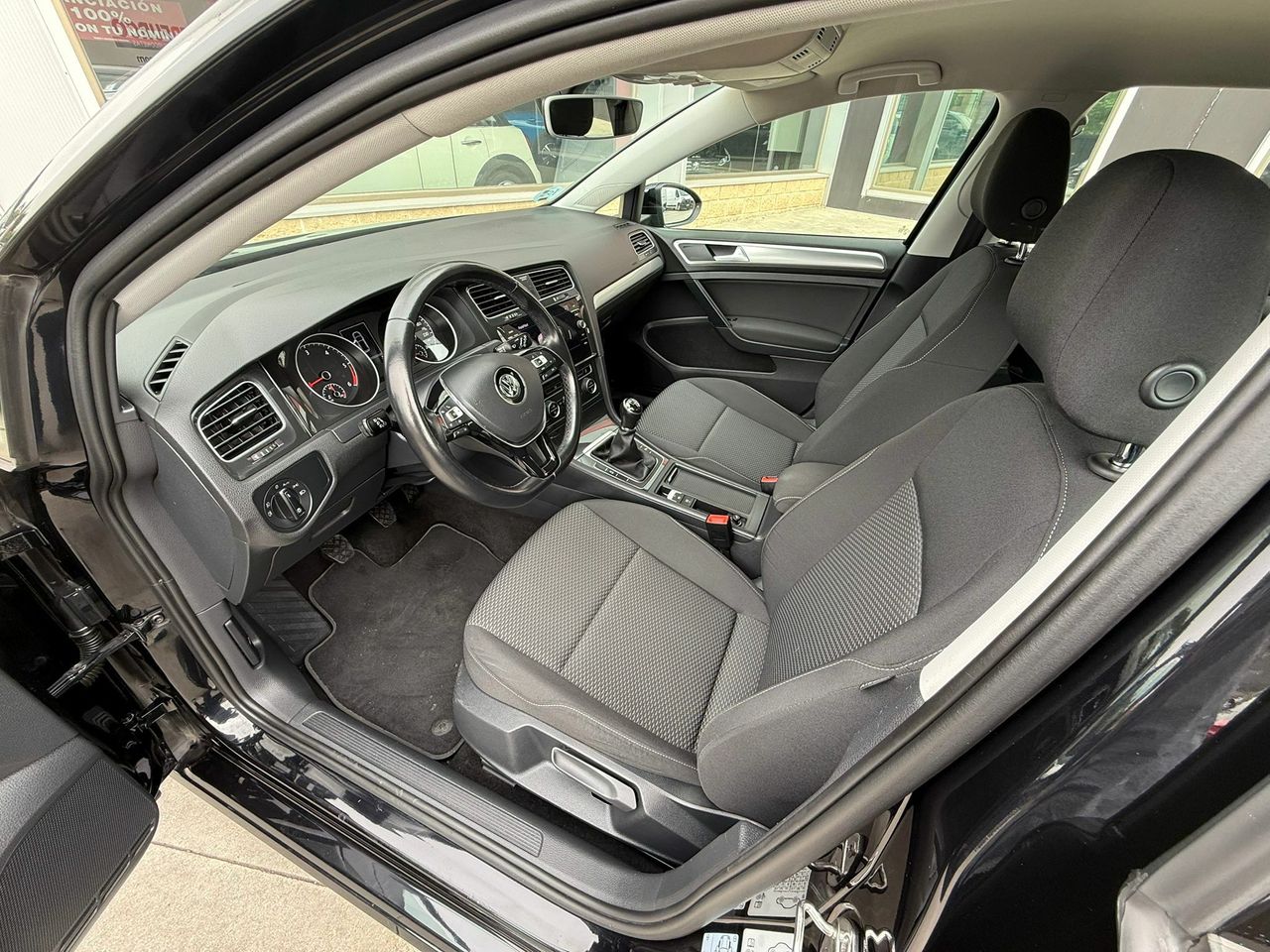 Volkswagen Golf Last Edition 1.6 TDI 85kW (115CV) - Foto 2