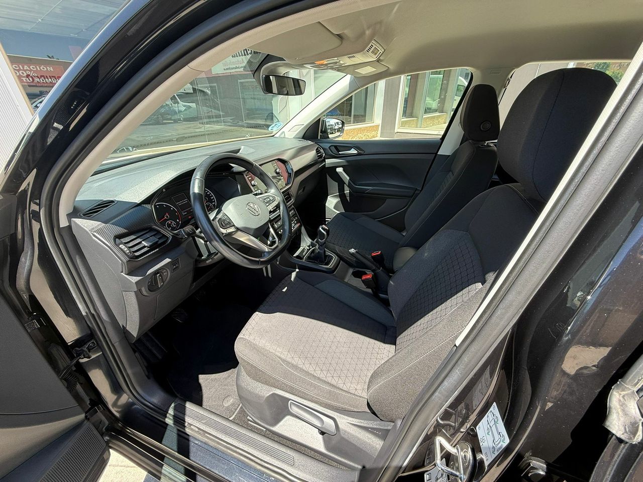 Volkswagen T-Cross Advance 1.0 TSI 70kW (95CV) - Foto 2