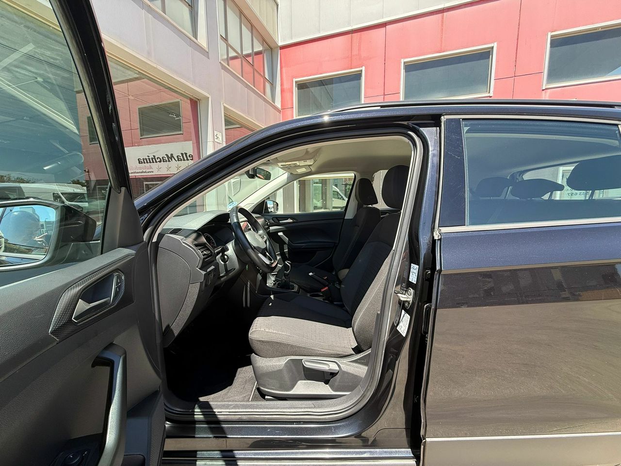 Volkswagen T-Cross Advance 1.0 TSI 70kW (95CV) - Foto 2