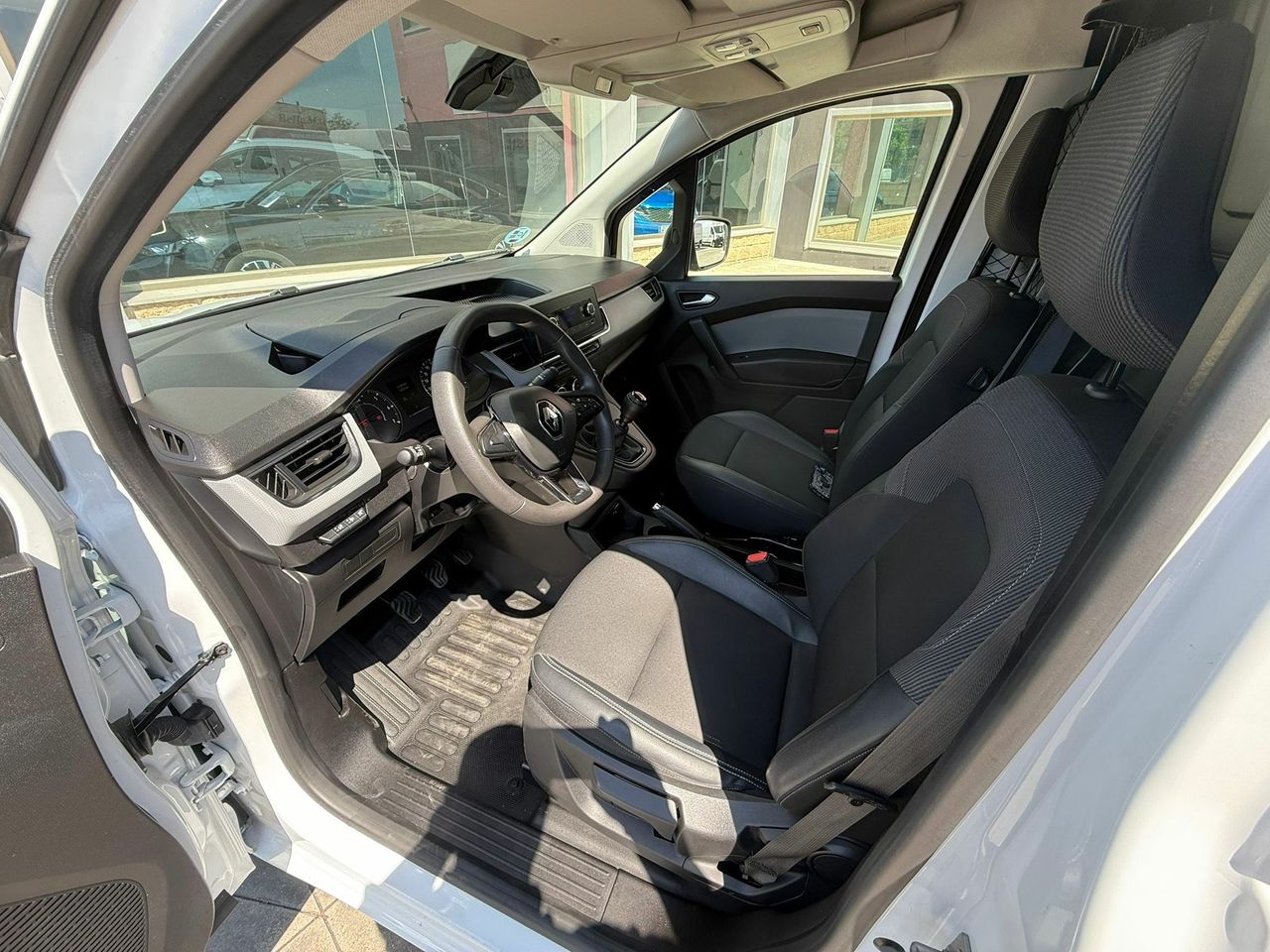 Renault Kangoo 1.5 DCI ABRETE SESAMO  - Foto 2
