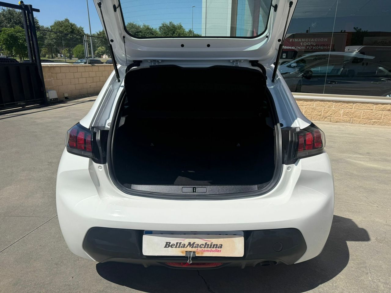 Peugeot 208 PureTech 55kW (75CV) Like - Foto 2