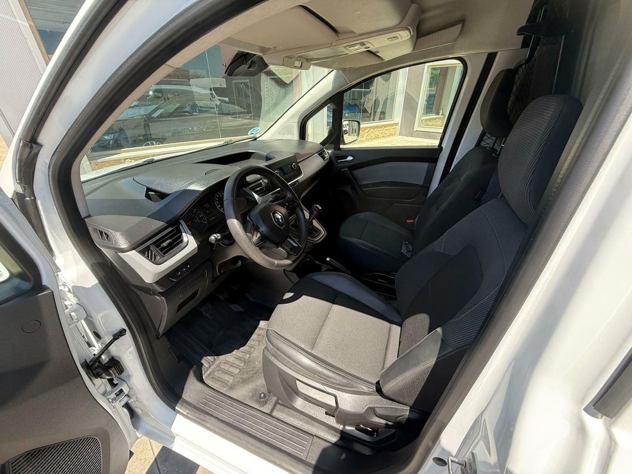 Renault Kangoo 1.5 DCI ABRETE SESAMO  - Foto 2