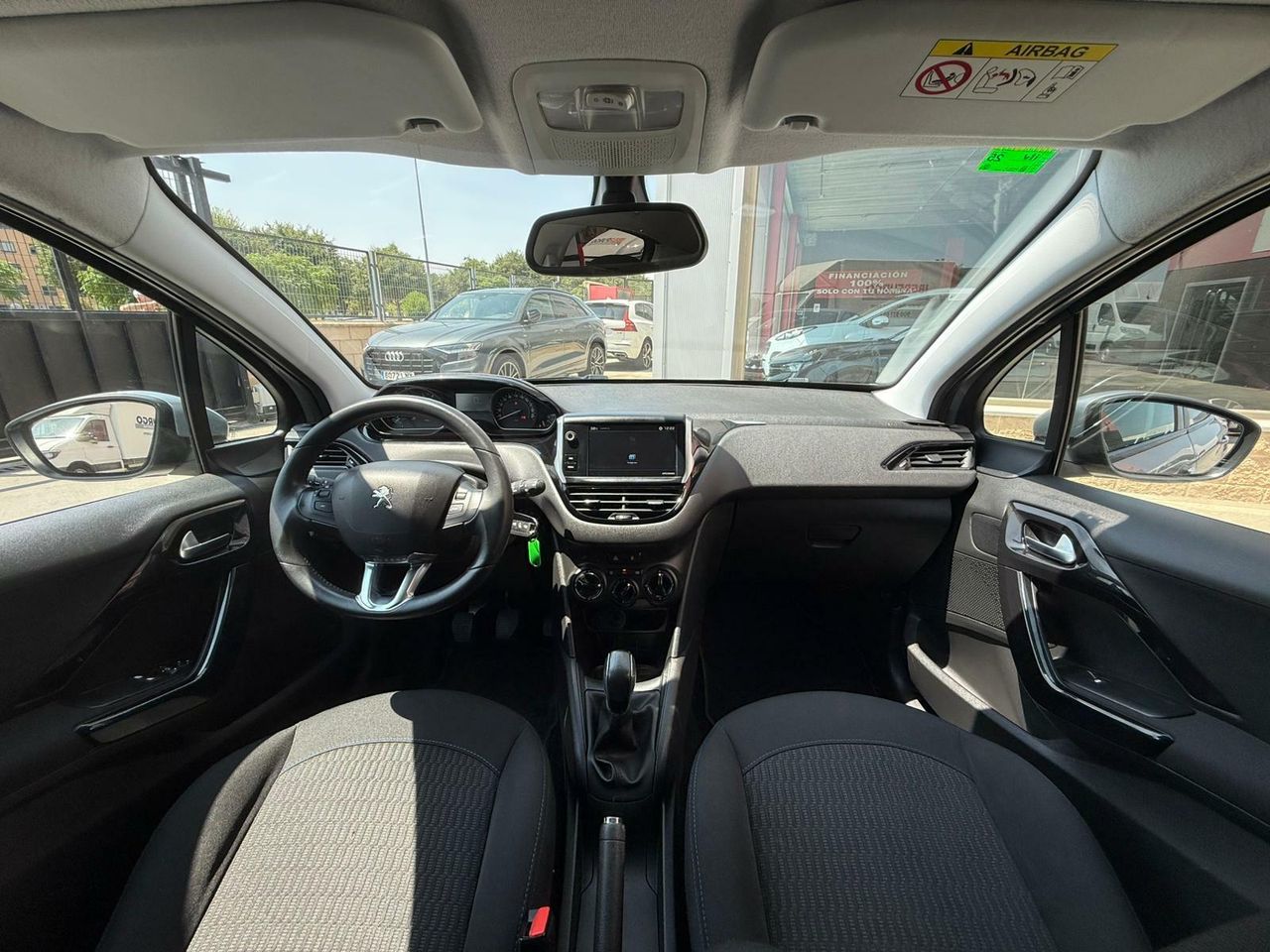 Peugeot 208 5P Signature 1.2L PureTech 60KW (82CV) - Foto 2