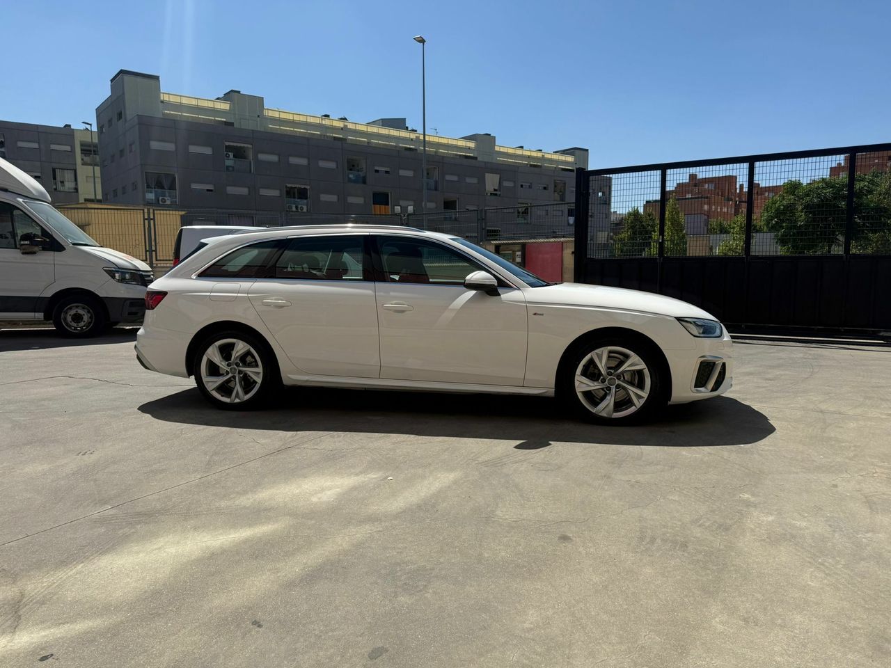 Audi A4 Avant S line 35 TDI 120kW S tronic - Foto 2