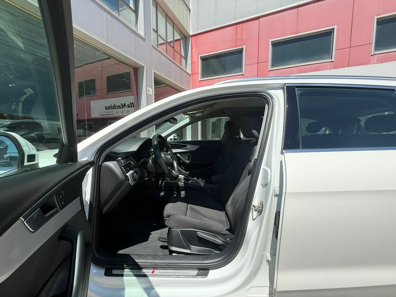 Audi A4 Avant S line 35 TDI 120kW S tronic - Foto 2