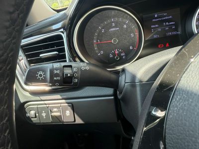 Kia Ceed 1.6 CRDi 100kW (136CV) Tech