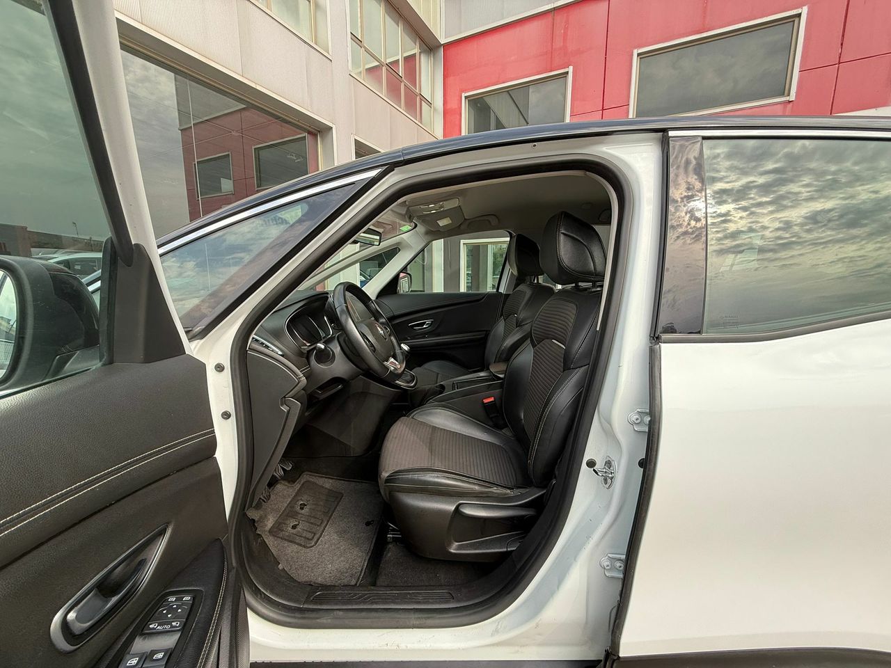 Renault Grand Scénic Limited TCe 103kW (140CV) GPF - Foto 2
