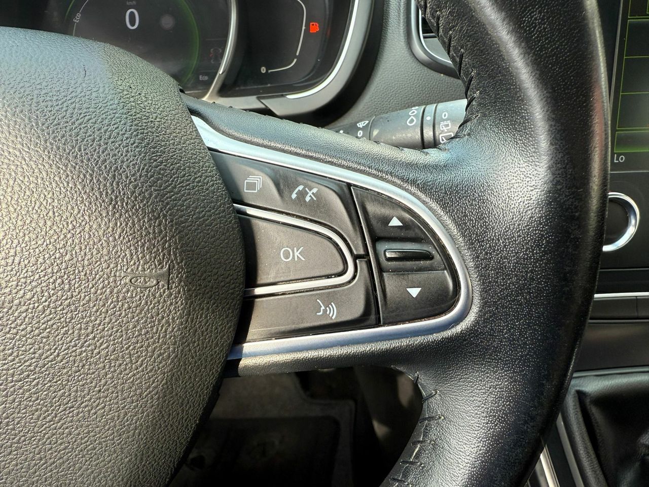 Renault Grand Scénic Limited TCe 103kW (140CV) GPF - Foto 2