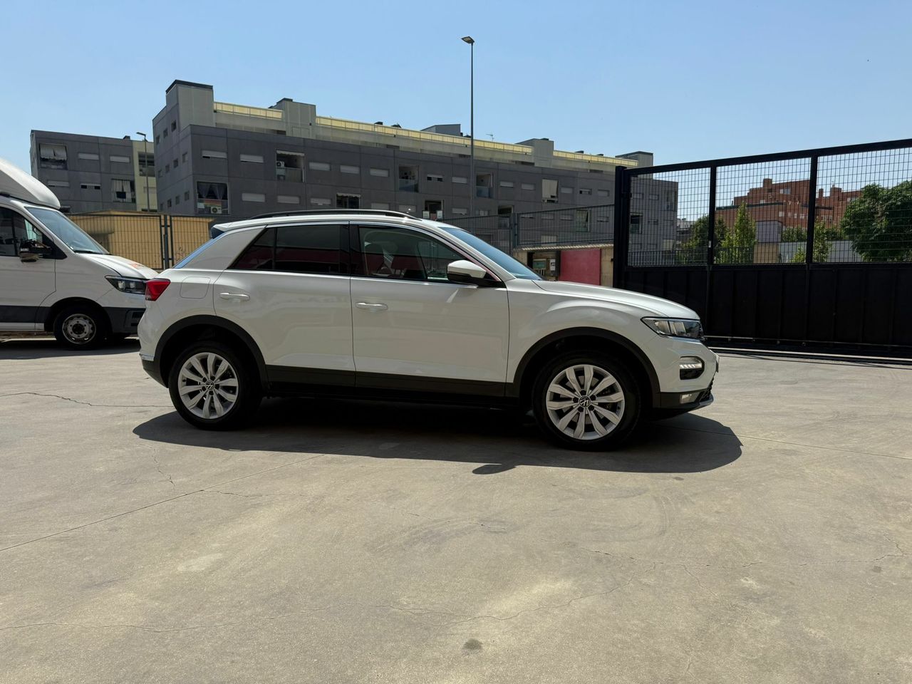 Volkswagen T-Roc Advance Style 2.0 TDI 110kW (150CV) - Foto 2