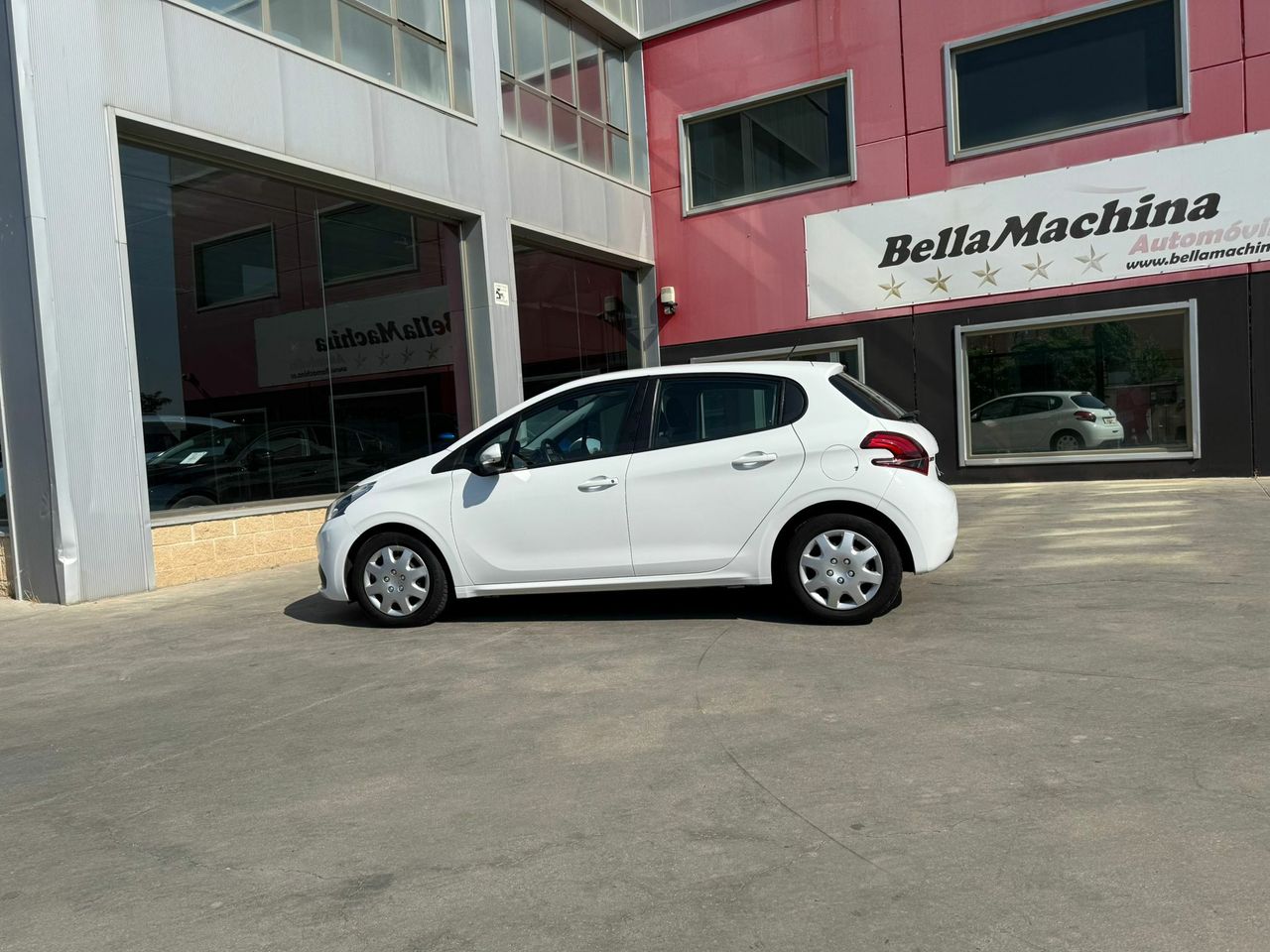 Peugeot 208 5P ACTIVE BlueHDi 73kW (100CV) - Foto 2
