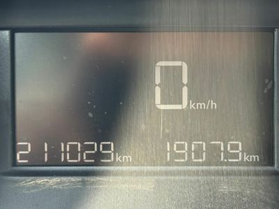 Peugeot 208 5P ACTIVE BlueHDi 73kW (100CV)
