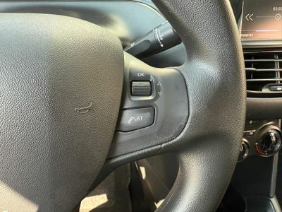 Peugeot 208 5P ACTIVE BlueHDi 73kW (100CV)