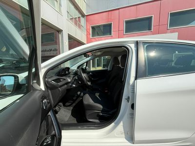 Peugeot 208 5P ACTIVE BlueHDi 73kW (100CV)