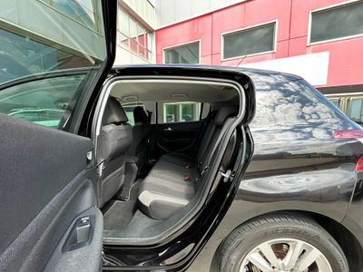 Peugeot 308 5p Style 1.2 PureTech 130 S&S EAT6
