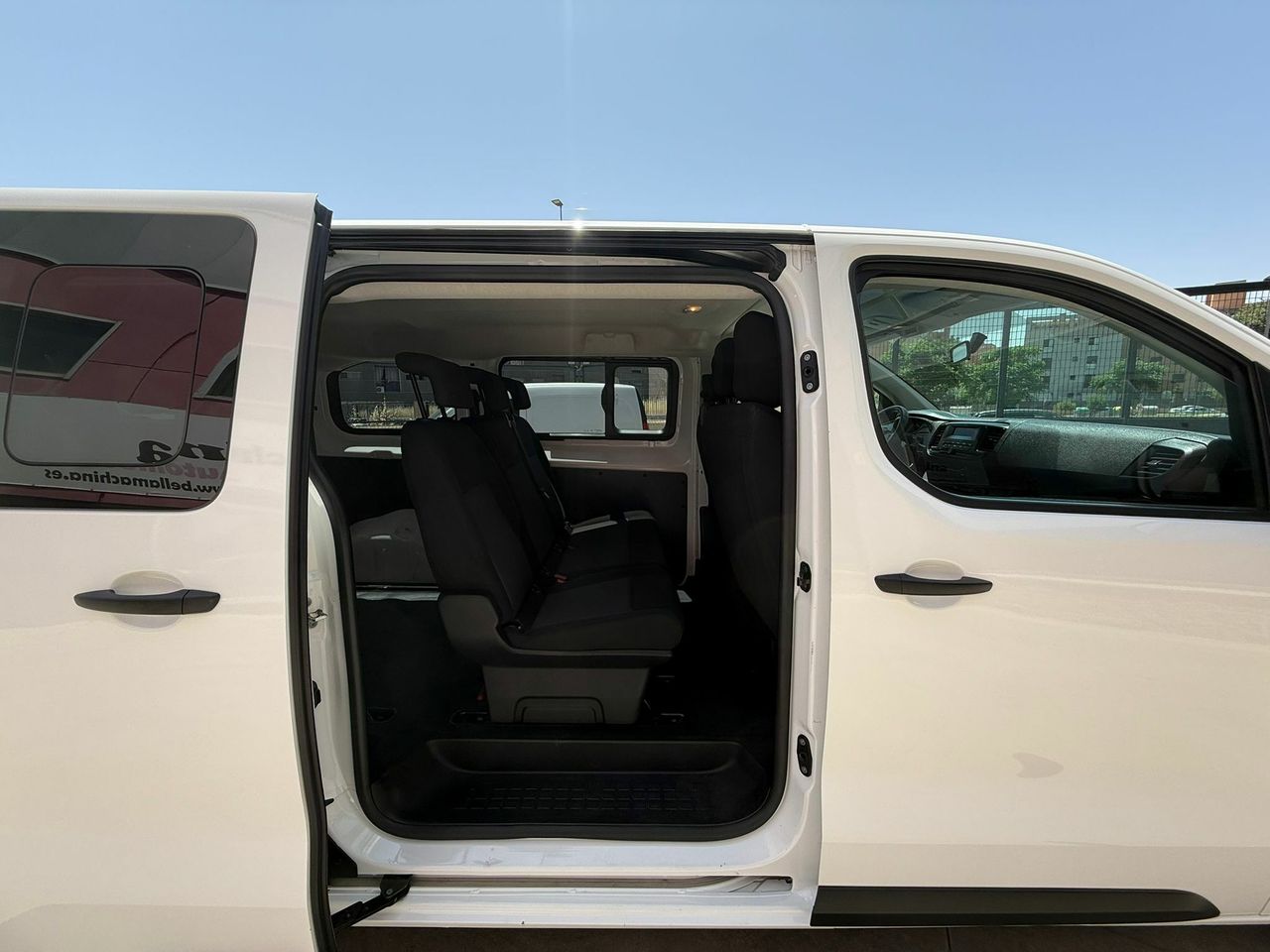 Toyota Proace Compact Combi 120cv 6 plazas  - Foto 2