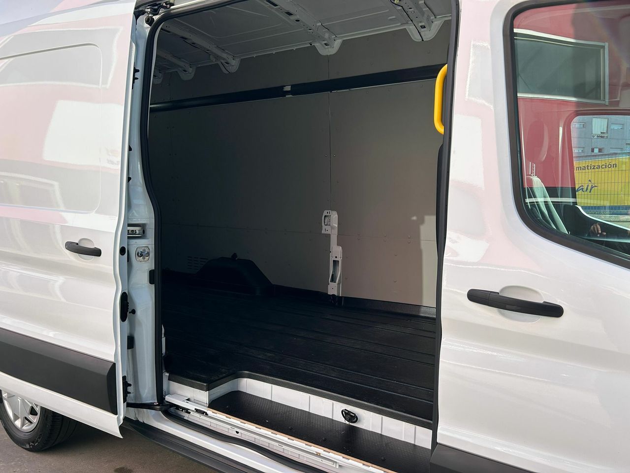 Ford Transit FT 350 L4  - Foto 2