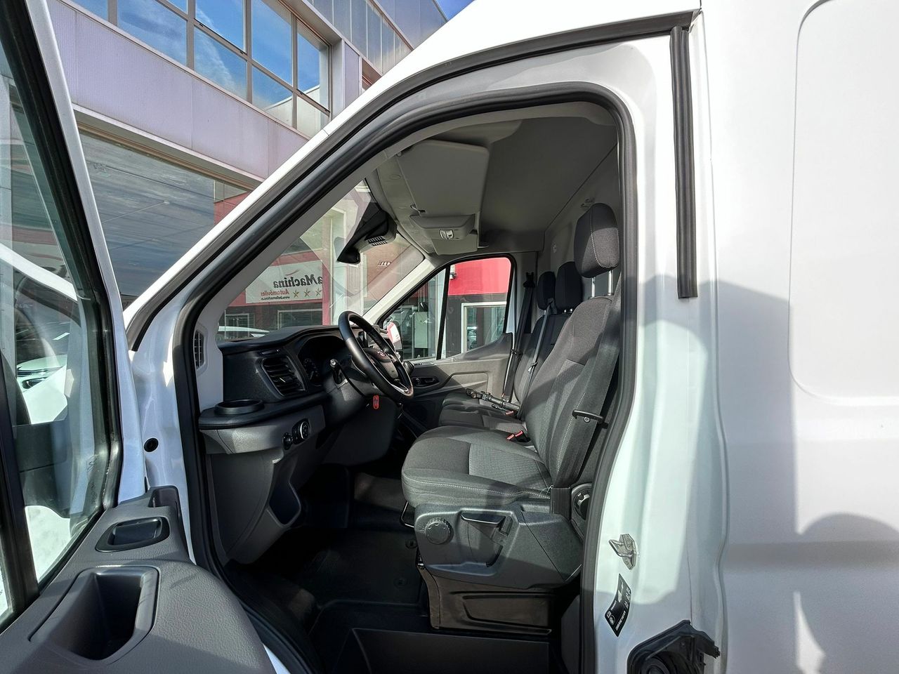 Ford Transit FT 350 L4  - Foto 2