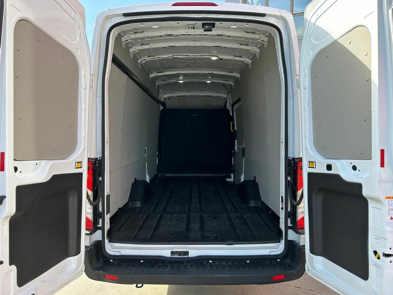 Ford Transit FT 350 L4  - Foto 2