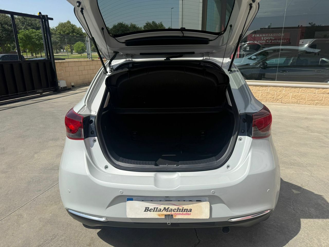Mazda 2 e-SKYACTIV G 1.5 66kW (90CV) MT Homura - Foto 2