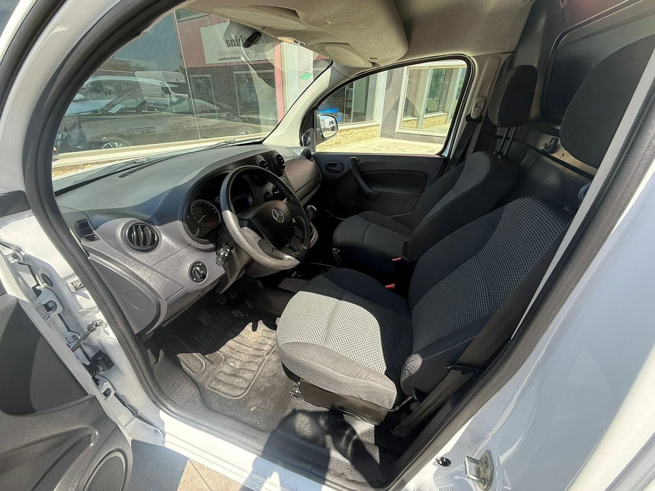 Mercedes Citan 109 CDI FURGON LARGO  - Foto 2