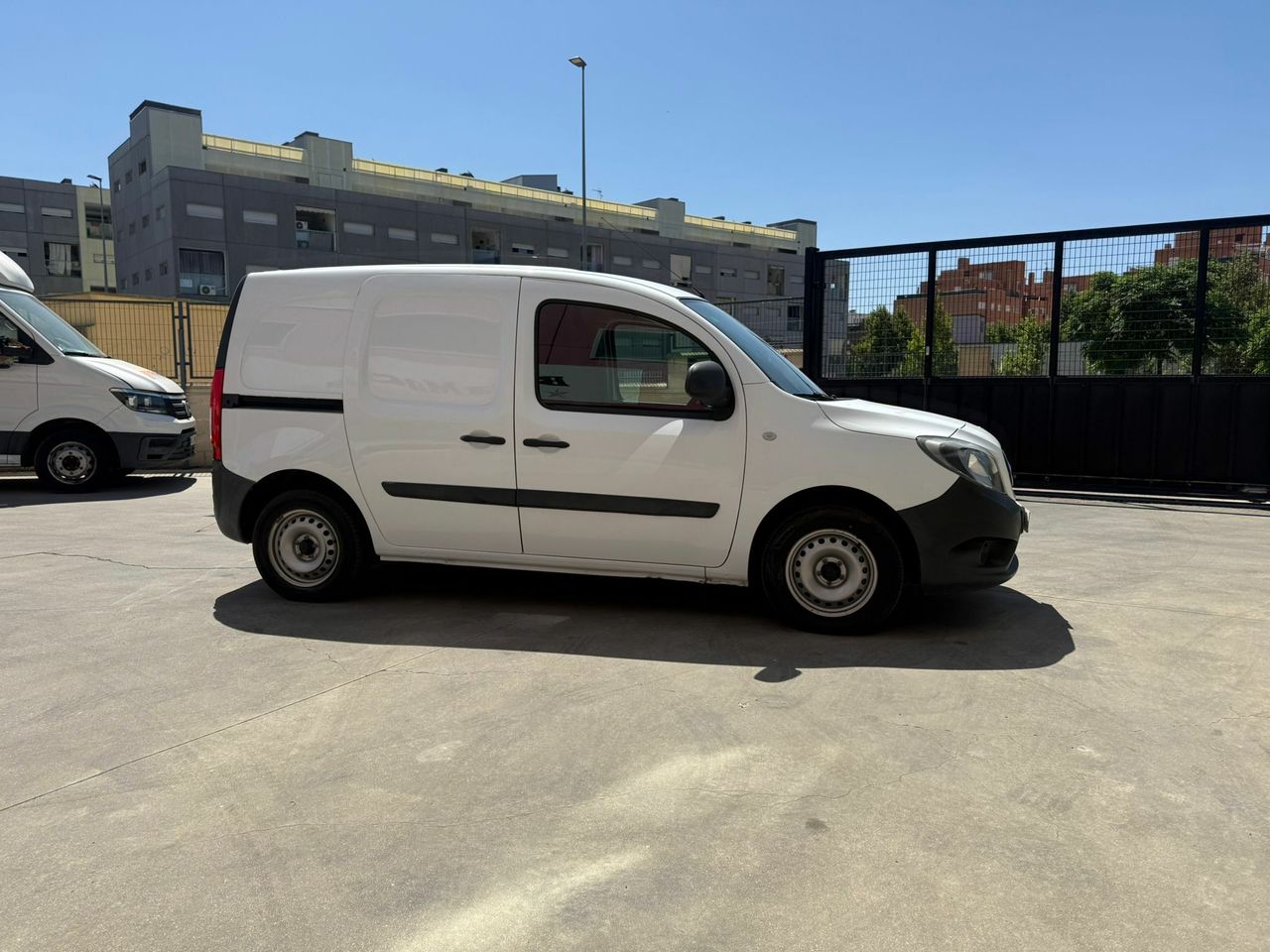 Mercedes Citan 109 CDI FURGON LARGO  - Foto 2