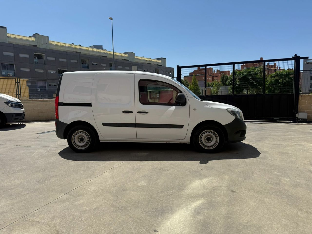 Mercedes Citan 109 CDI FURGON LARGO  - Foto 2