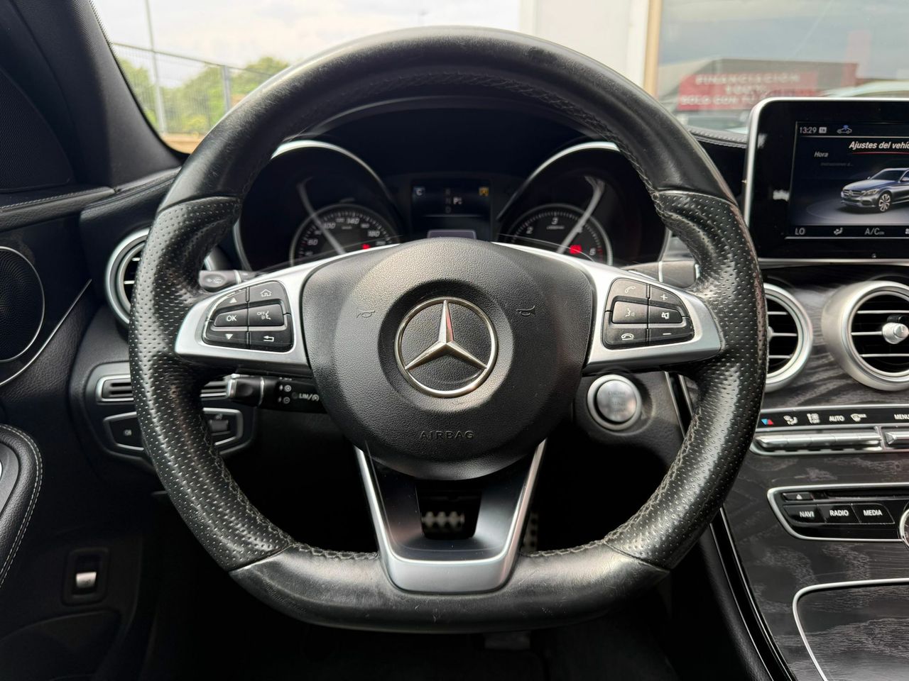 Mercedes Clase C C 220 d 4MATIC AMG Line Estate - Foto 2