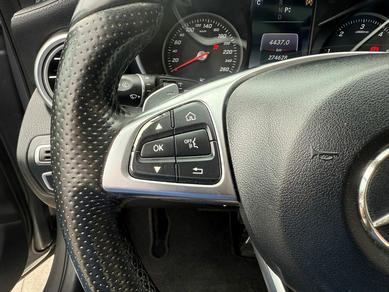 Mercedes Clase C C 220 d 4MATIC AMG Line Estate - Foto 2