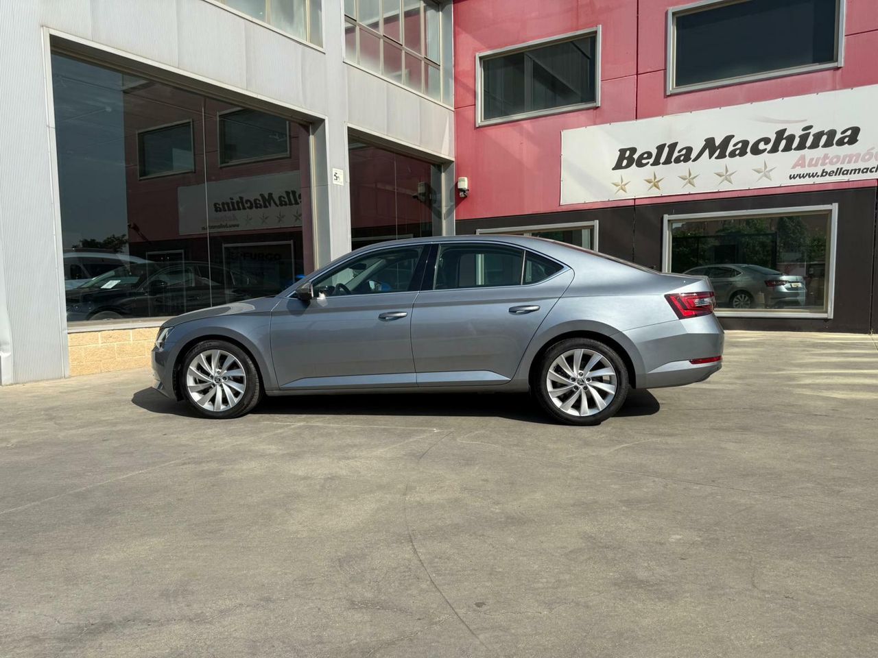 Skoda Superb 2.0 TDI 110kW (150CV) DSG Style - Foto 2